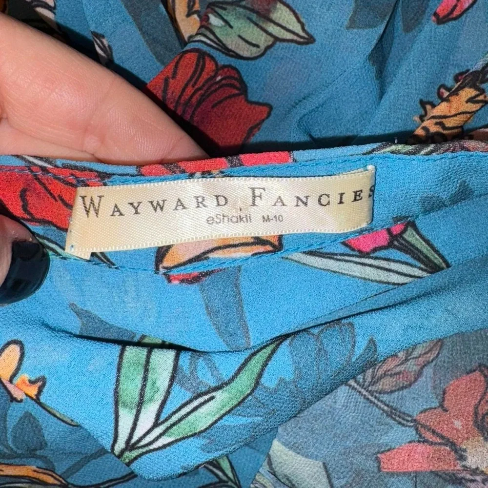 Vibrant Floral Blue Blouse - Picture 7 of 8